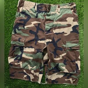 Tru Spec Camouflage Shorts Size Medium (fits a men’s size 31-35)